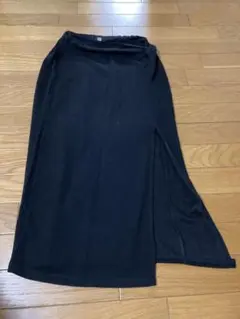 セクシー黒 タイトスカート スリット入り　夏