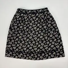 TO BE CHIC トゥビーシック　花柄フレアスカート 黒　46