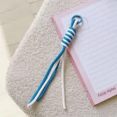 パラコード　ハンドメイド　ブルー　ホワイト　じゃらじゃらチャーム　推し活　大人気