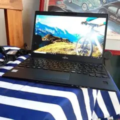 富士通 U939A 8世代 i5 8365U 256G M.2 8G FHD