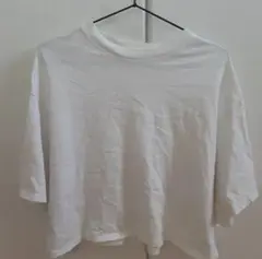 GU　半袖Tシャツ