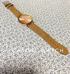 新品☆メルカリ便☆レディースアナログ腕時計☆☆ ブラウン × ゴールド