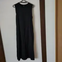 UNIQLO　ブラック ノースリーブ カットソーワンピース Sサイズ