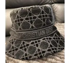 新品未使用のChristian Diorのロゴカナージュバケットハット