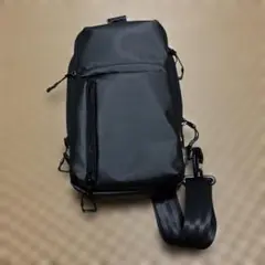 バーマス　ボディバッグ
