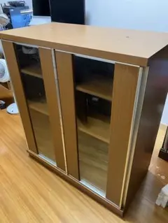 ブラウン木製スライド扉キャビネット