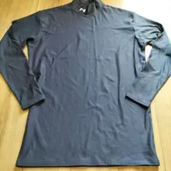 UNDER ARMOUR 長袖アンダーシャツ