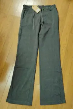 OshKosh カジュアルパンツ　チャコール Mサイズ