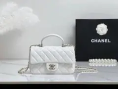 CHANEL ホワイト ショルダーバッグ