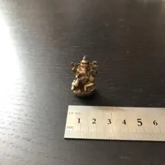 ガネーシャ像　置物　約2センチ