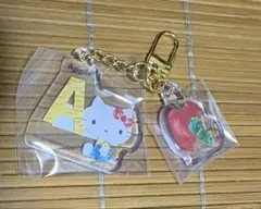 ハローキティ　はらぺあおむし　ツインアクリルキーホルダー　A