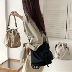 ナイロン巾着ショルダーバッグ (ブラック)