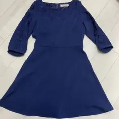 【美品】花レースがかわいいワンピース