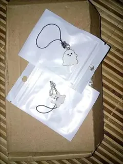 ゴースト型アクリルストラップ2個セット