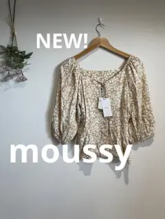 新品！ moussy マウジー 花柄トップス