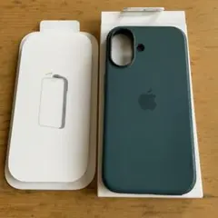 iPhone 16 シリコンケース ダークグリーン　MDGP4FE/A 純正品