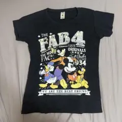 ディズニー　黒Tシャツ