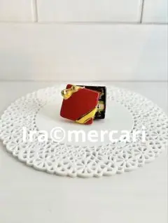 チョコレートのギフトボックスのフェーブ　フェーヴ　フランス製　ミニチュア陶器