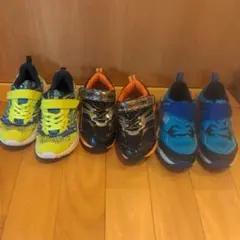 子供用　キッズ　スニーカー　靴　ダイヤモンド