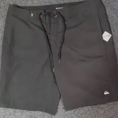 QUIKSILVER EVERYDAY ブラックショートパンツ水着