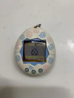 新品 未開封 初代 たまごっち 白 うずまき - メルカリ