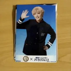 Item thumbnail for item 3297213b-0e85-461c-883a-8f7a60f71340