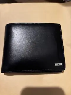 黒 レザー 二つ折り財布