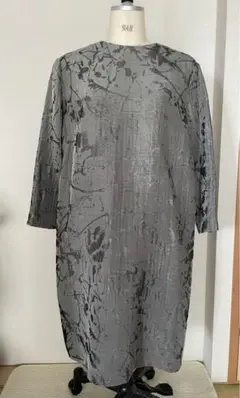 【BERARDI】バックジップワンピース　『２５日までの出品です』