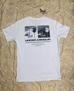 【UNDER ARMOUR 】ホワイト Tシャツ