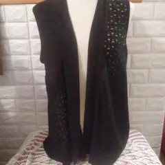 レディース ジレ 黒 透かしレース 上品