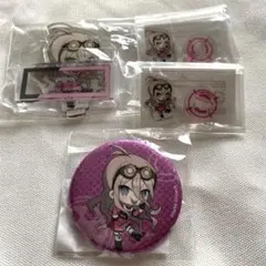 ダンガンロンパ オンラインくじ 入間美兎　アクリルスタンド　缶バッジ