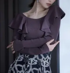 MERCURYDUO ロングスリーブラッフルコンパクトリブニット