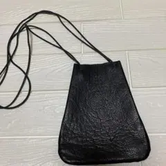 レシピRecipe 三角バッグ　本革　サコッシュ　ブラック