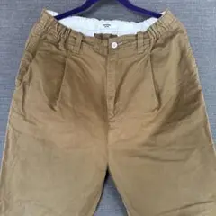 UNIVERSAL SEVEN ベージュ チノパン