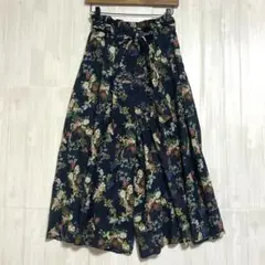 クリアインプレッション　花柄ガウチョパンツ　ウエストゴム　ネイビー