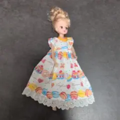 Ｅ621リカちゃんのワンピース　ハンドメイド　22㌢、27㌢ドール服