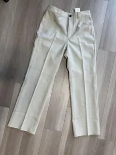 GU ベージュストレートパンツ Mサイズ