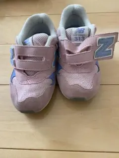 ニューバランス　スニーカー