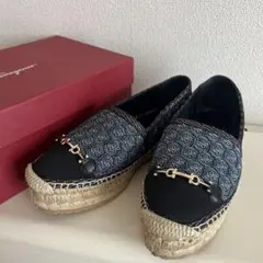 オークション！！【美品】フェラガモ　エスパドリーユ　スリッポン