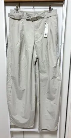 GU テック タックコクーンパンツ