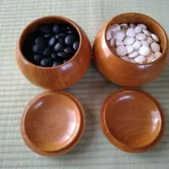 蛤碁石 那智黒石 32号碁石 白183個 黒182個 欅特大碁筍 / 囲碁 美品 蛤碁石 那智黒石 31号 碁石碁笥セット 高級｜囲碁 - 囲碁