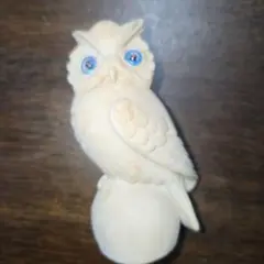 ふくろう　置物　彫り物