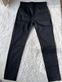 UNIQLO紳士 ウルトラストレッチカラージーンズ