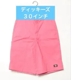 ディッキーズ ルーズフィット ピンク ショートパンツ ロゴパッチ付き
