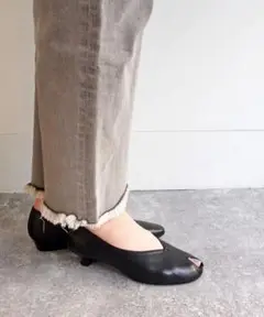 サヴァサヴァ　オープントゥパンプス