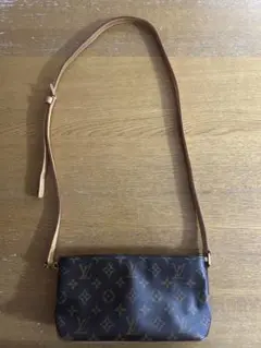 Item thumbnail for item 2295ab68-4a81-4061-ad41-a3e8c60fd37c