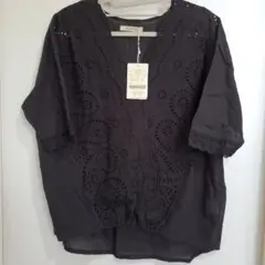 MARBLE WALTZ 黒 刺繍 半袖ブラウス