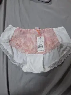 Item thumbnail for item 2102a9f3-af98-47b2-bca2-c6bf08d2a493