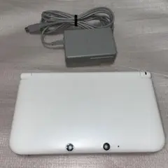 ニンテンドー3DS LL ホワイト / とびだせどうぶつの森