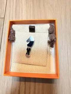 2025年最新】エルメス 馬 ピンブローチの人気アイテム - メルカリ